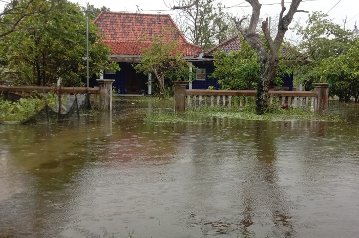 Warga Demak Jawa Tengah Terdampak Banjir, BNPB Salurkan 500 Paket Bantuan