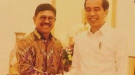 Menteri Komunikasi dan Informatika (Menkominfo) Johnny G Plate dan Presiden Jokowi. (Facebook.com/Johnny G Plate)
