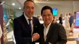 Erick Thohir dan tokoh sepak bola dunia. (Instagram.com/@mediaerickthohir)
