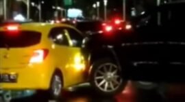 Sopir mobil Fortuner yang melakukan pengerusakan terhadap pengemudi Honda Brio. (Instagram.com/@sekitar.jaksel)
