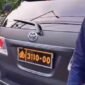 Tangkapan layar, Polisi Pastikan Pelat Mobil Dinas Polri Penabrak Ojol di Jaktim Palsu. (Instagram.com/@info.jakartatimur) 
