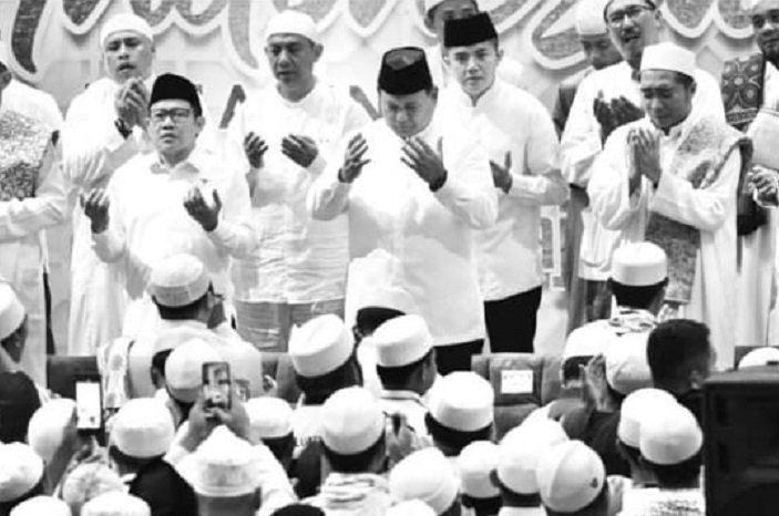 Menteri Pertahanan Prabowo Subianto menghadiri halal bihalal bersama ribuan jemaah Majelis Riyadlul Jannah di Mesjid Istiqlal. (Instagram.com/@prabowo) 
