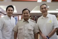 Jusuf Hamka bertemu Menteri Pertahanan Prabowo Subianto di di Kantor Kementerian Pertahanan RI. (Dok. Tim Media Prabowo Subianto) 
