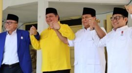 Ketua Umum Partai Gerindra Prabowo Subianto bersama Ketuam Umum Partai Golkar Airlangga Hartarto, Ketua Umum ZUlkifli Hasan dan Ketua Umum PKB Muhaimin Iskandar. (Facbook.com/@Prabowo Subianto)
