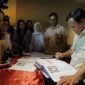 Menteri Pertahanan Prabowo Subianto bersilaturahmi ke keluarga besar Transmedia di Menara Bank Mega Jakarta Selatan. (Dok. Tim media Prabowo) 
