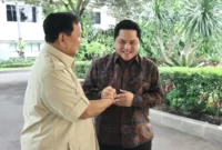 Menhan RI Prabowo Subianto menerima kunjungan Menteri BUMN sekaligus Ketua Umum PSSI Erick Thohir. (Dok. Tim Media Prabowo)