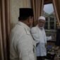 Calon Presiden Koalisi Indonesia Maju Prabowo Subianto didoakan jadi Presiden 2024 usai melakukan Ziarah ke Makam Sultan Maulana Hasanuddin, Serang, Banten. (Dok. Tim Media Prabowo Subianto)