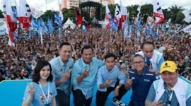 Pasangan Capres Cawapres nomor urut 2 Prabowo Subianto dan Gibran Rakabuming Raka di Kota Semarang, Jawa Tengah. (Dok. TKN Prabowo Gibran)
