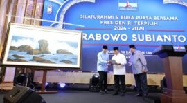 Presiden terpilih 2024-2029 Prabowo Subianto menghadiri acara silaturahmi dan buka puasa bersama Partai Demokrat di Hotel St Regis. (Facebook.com/@DPP Partai Demokrat)

