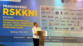 Foto: Sambutan Komisioner BNSP NS. Aji Martono pada acara Prakonvensi Nasional Rancangan Standar Kompetensi Kerja Nasional Indonesia (RSKKNI) Bidang Pengawasan Perilaku Pelaku Usaha Jasa Keuangan, Edukasi, dan Pelindungan Konsumen (PEPK), Hotel Hilton Bandung, (21/5/24). (Doc.Ist)