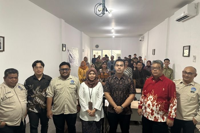 Foto : Pelantikan DPW PROPAMI Jambi Raya Masa Bakti 2024-2027 dan PPL Bagi Pemegang Izin Perseorangan WPPE di Gedung Bursa Efek Indonesia - Jambi (5/7/24). . (Doc.Ist)