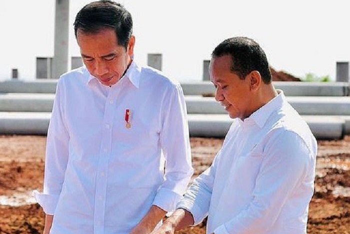 Presiden Jokowi  bersama  Ketua Umum Golkar, Bahlil Lahadalia. (Facebook.com @Bahlil Lahadalia)