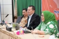 Foto : Prof. Amilin, Komisioner BNSP, memberikan paparan dalam Workshop Nasional di Politeknik Negeri Padang, membahas sertifikasi kompetensi dan implementasi Perpres 68 Tahun 2022, dengan kehadiran 38 perwakilan LSP se-Indonesia. (4/9/24). (Doc.BNSP)