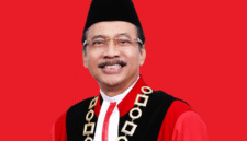 Ketua MK Suhartoyo membacakan putusan perkara 128/PUU-XXIII/2025 di Jakarta. (Dok. mkri.id)

